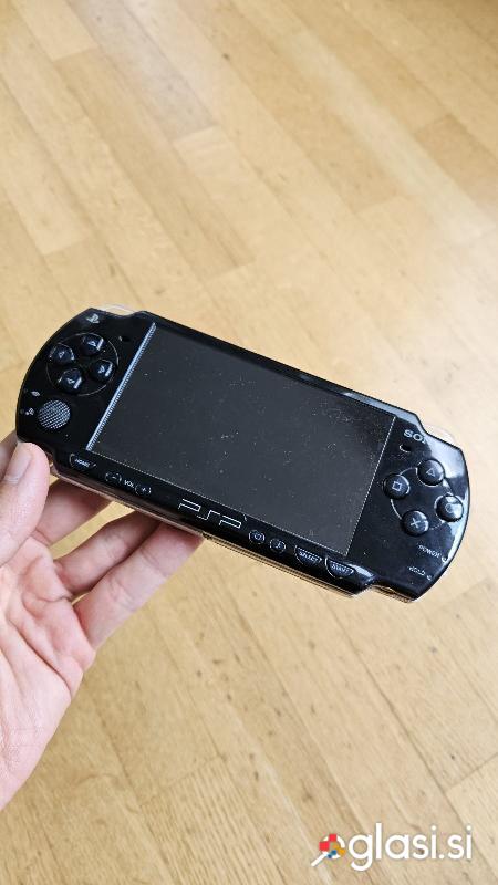 PSP 2000 - Ohranjen in odklenjen