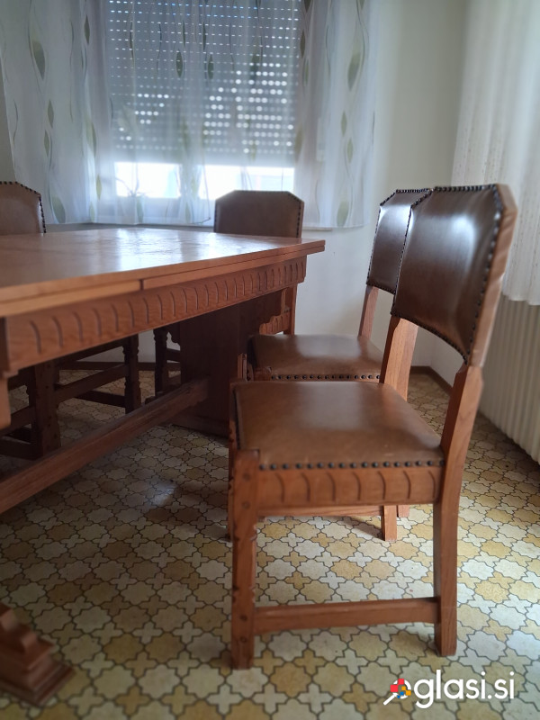 ROČNO IZDELANO POHIŠTVO IZ MASIVNEGA LESA HRAST
