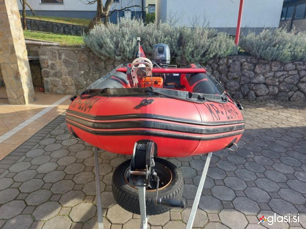 Gumenjak Quicksilver 380HD s prikolico