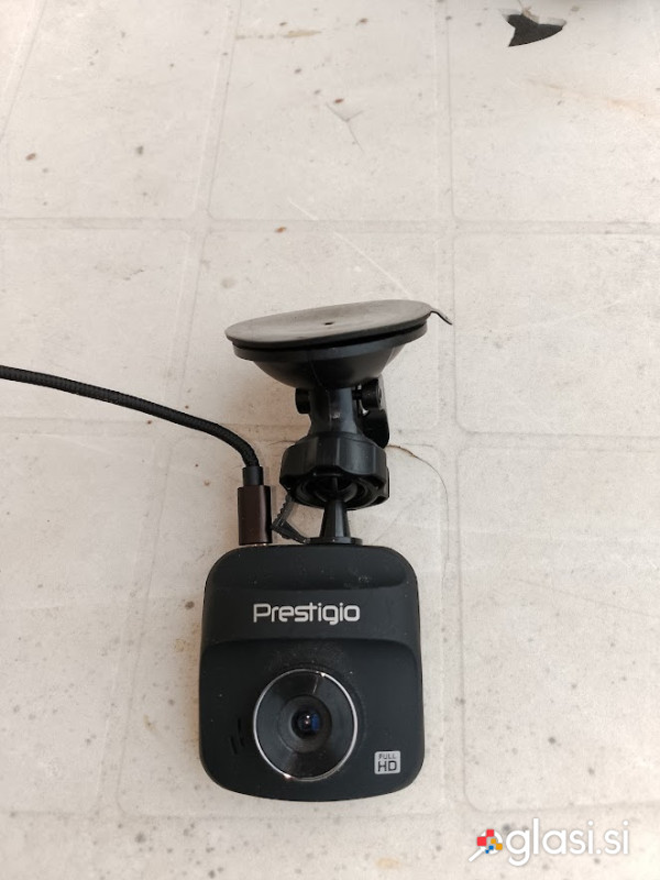 Prestigio avtokamera za snemanje prometa