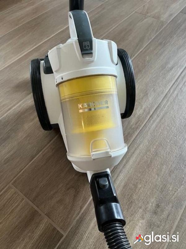 Kärcher VC 3 sesalnik