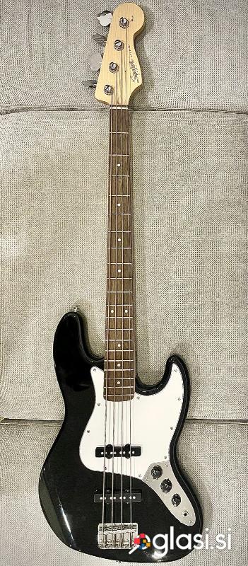 Squier jazz bass