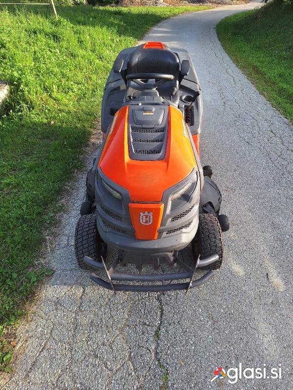 Vrtni traktor Husqvarna  TC142
