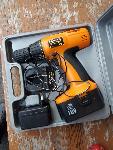 AKU VRTALNIK EINHELL 18 V  15  €