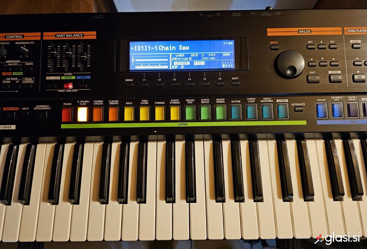 ROLAND JUPITER 50