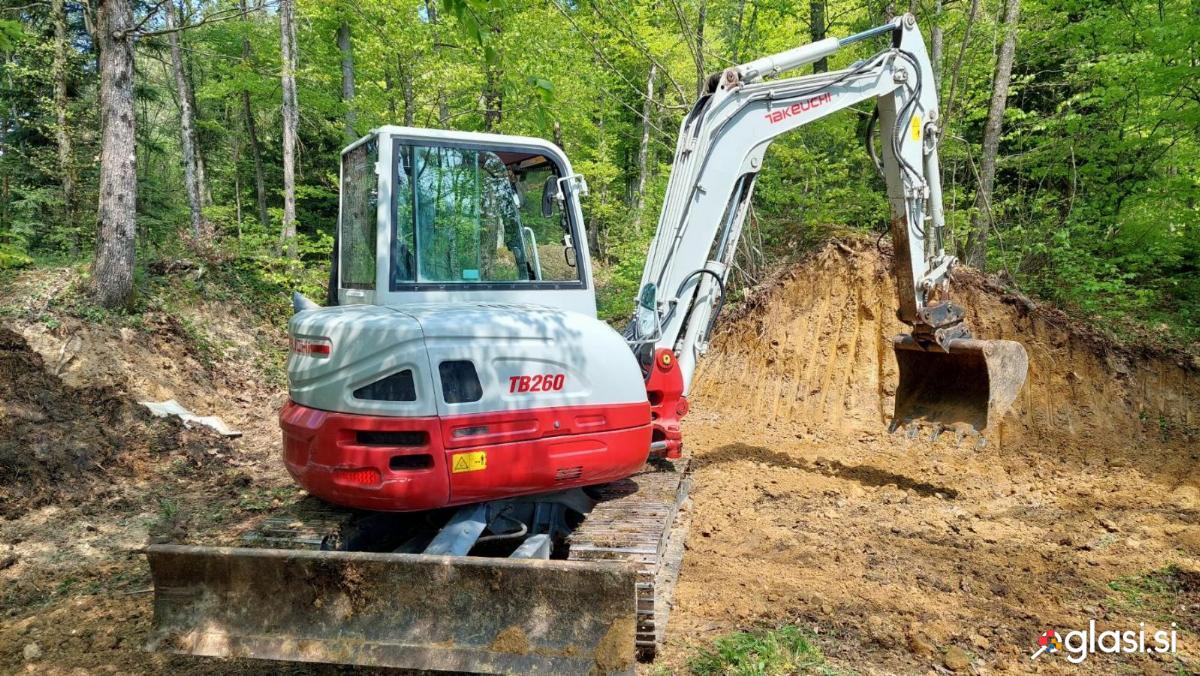 BAGER Takeuchi TB260