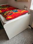 Prodam otroško posteljo IKEA 90x200 z vzmetnico in predali
