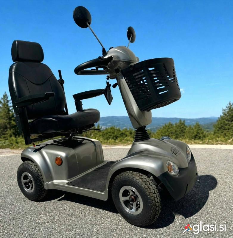 Električni invalidski skuter voziček