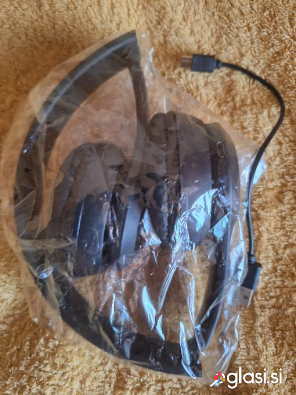 Zlozljive brezzicne / bluetooth slusalke p47 - novo