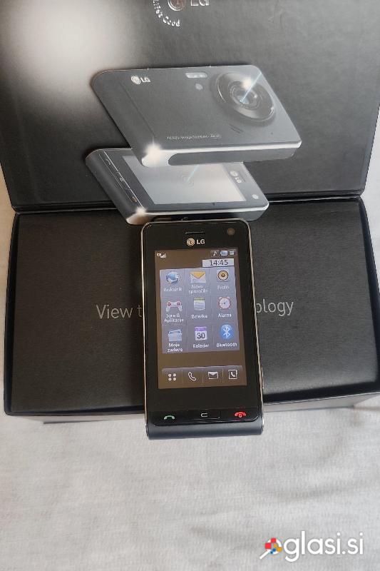 Telefon LG KU990