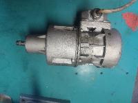 Reduktor z inoks mešalom 35 ob.na min enofazni elektromotor