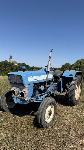 Prodam traktor Ford