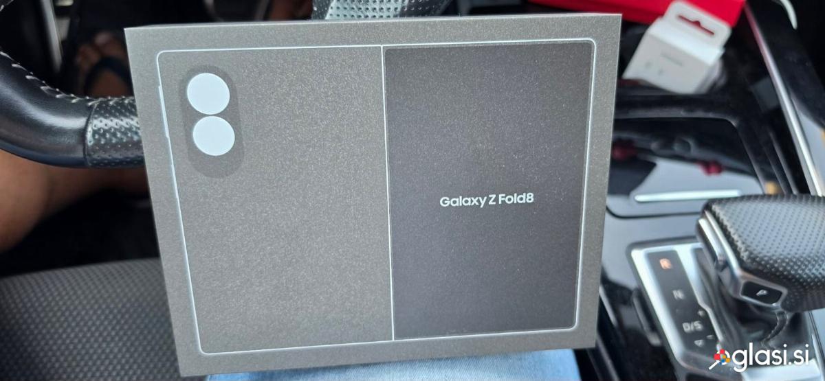 Samsung Galaxy Z Fold 8 512 GB NOV zapakiran