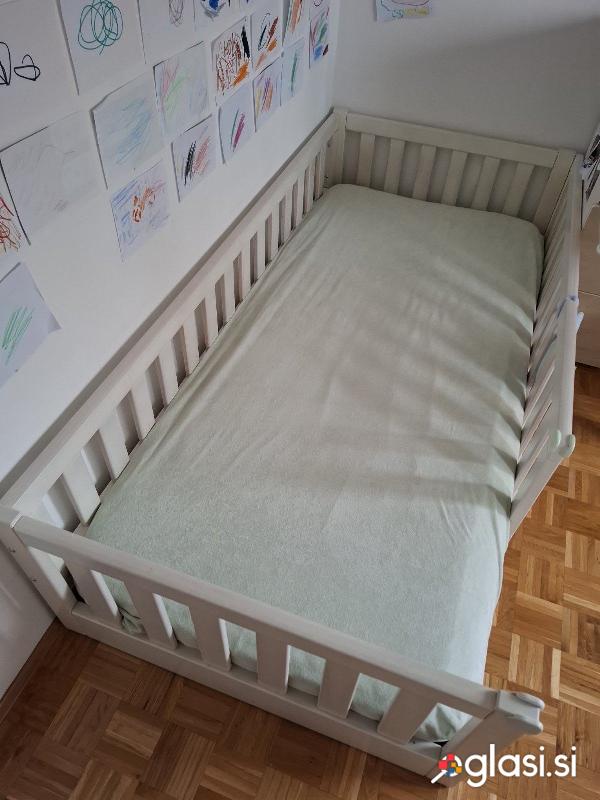 Otroška postelja