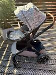Otroški voziček Nuna demi grow, lupinica z IsoFix bazo