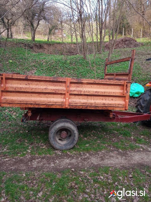 Prikolica kiper