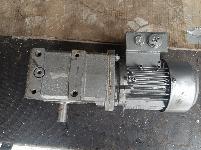 Elektromotor  z reduktorjem