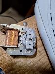Elektromotor, mali, 220v, GLANZ, 70x60x30mm, os 2mm, cena 3 eur