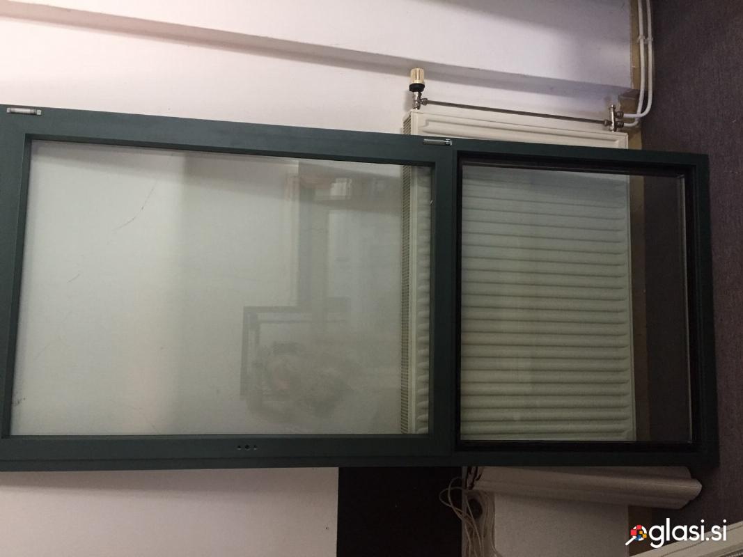 Okno ALU zeleno 215 cm x 99,5 cm