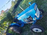 Traktor Ford 2000