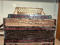 Diatonična harmonika Poljanšek C- F- B nova