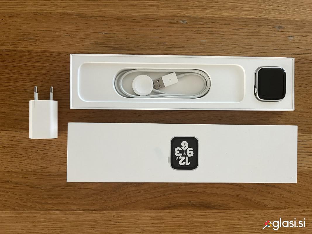 Apple Watch serija 5, 44 mm