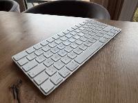 Apple Magic Keyboard SLO, Računalniška tipkovnica - slovenska