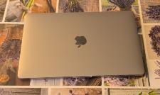 Macbook Pro 13" Retina A1989 2018 i5 2.3GHz 8GB ram 256GB ssd gray