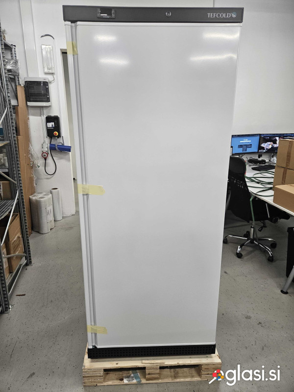 2 x TEFCOLD Profesionalna zmrzovalna omara UF600