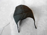 Otroška kapa s šiltom in naušniki, Iana (št.44 / 6-9mesecev)