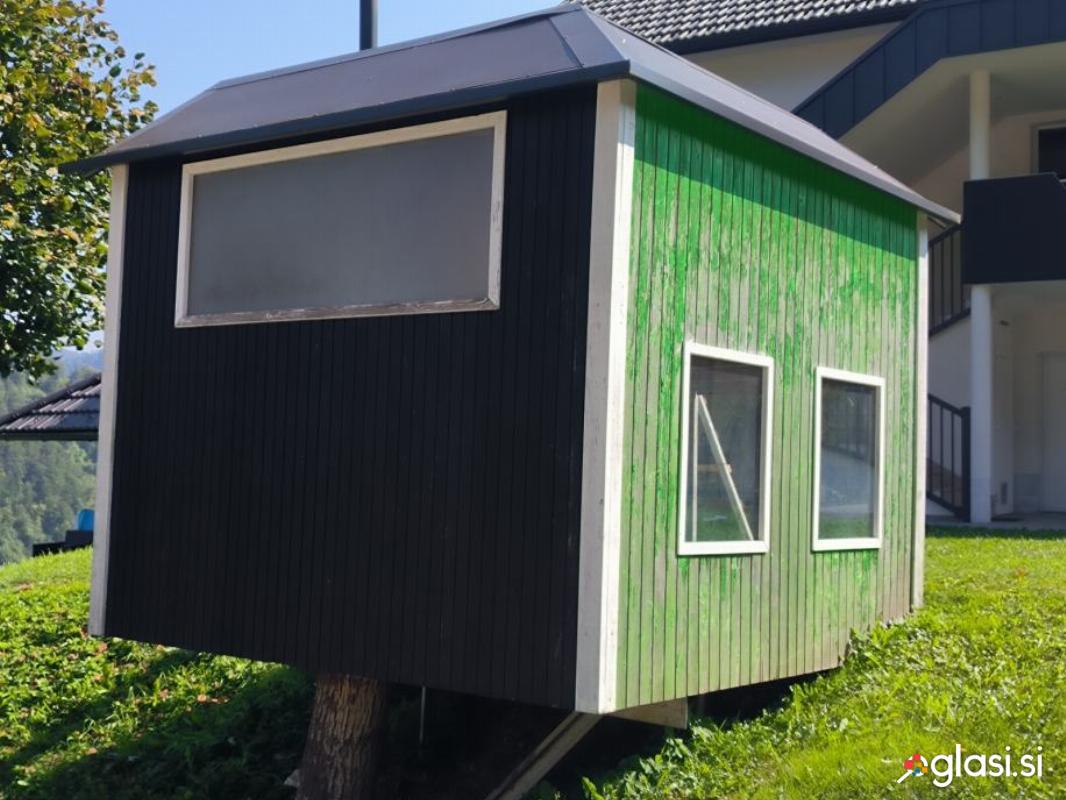 Otroška hiška vrtno igralo tobogan