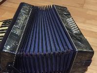 Klavirska harmonika Schneider, 32 basna, možna MENJAVA