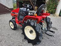 Traktor Yanmar 4x4 diesel 3 celindre