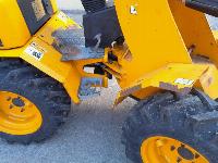 Dvoricni  nakladalec  jcb 403