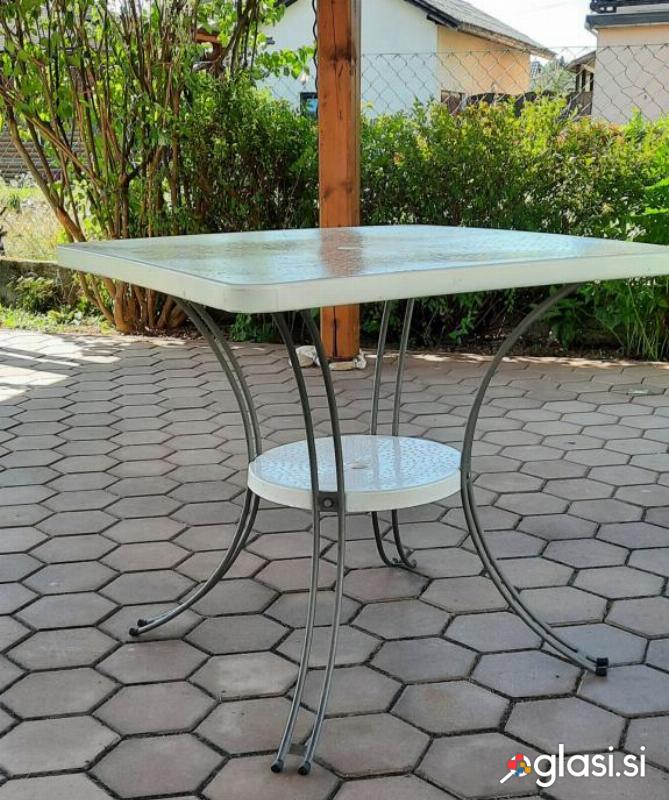 VRTNA MIZA  80 X 80 cm kovinska