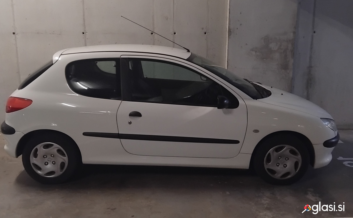 Prodam Peugeot 206