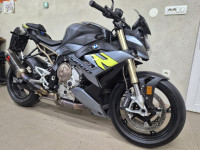 BMW S1000R 2024 - AKRAPOVIĆ