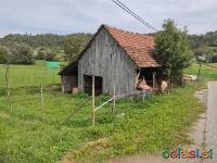 prodam zazidljivo parcelo v izmeri 937 m².