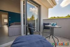 Mjesto Čižići, stan od 68m2 na drugom katu , novogradnja iz 2020. godine.400 m o