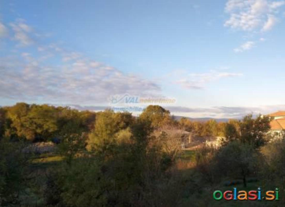 Malinska, otok Krk, prodaje se građevinski teren površine 596 m2. Pogled na more