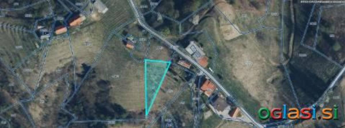 Prodaja se posest, kmetijsko zemljišče, ki se nahaja se na vrhu griča v Gruškovc