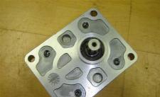 Črpalka, hidravlična, 22 ccm - leva, za traktor Same