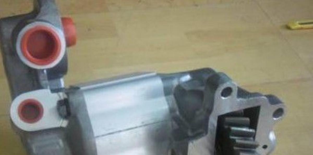 Črpalka,hidravlična,E1NN600AB,za traktor New Holland/Ford