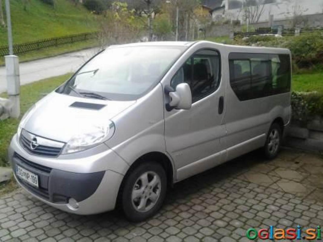 UGODNO ODDAM KOBI OPEL VIVARO 1+7 !