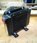 Zračni hladilnik olja - 12, 24 oz. 220 V