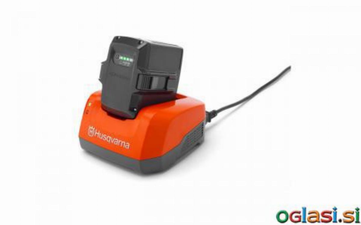 Husqvarna polnilec QC120