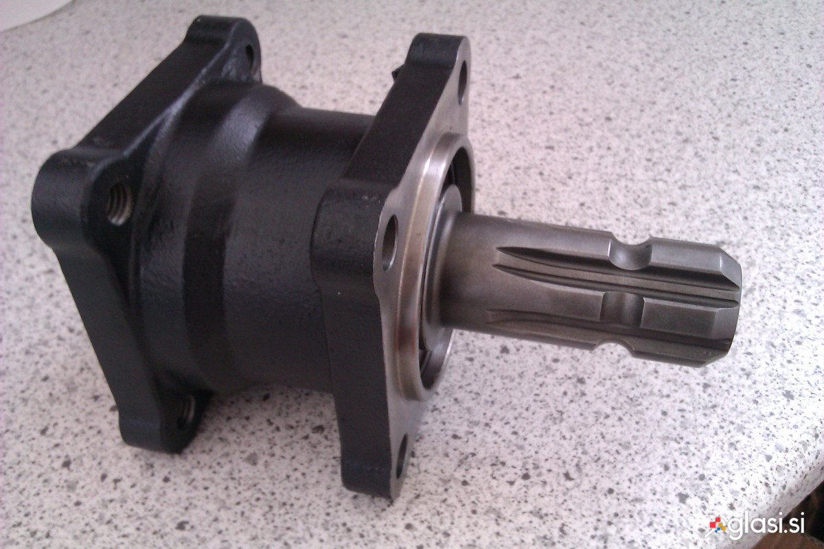 Kardanski nastavek za batno črpalko - SPG d.o.o.